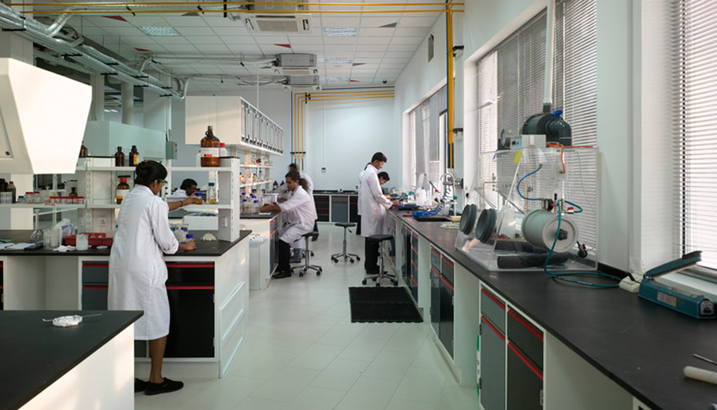 Lab Operators and Managers Lab Operators and Managers